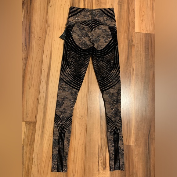 Savage X Fenty Sport by Rihanna - NWT Special FX High-Waist Legging - Si… - Picture 8 of 11